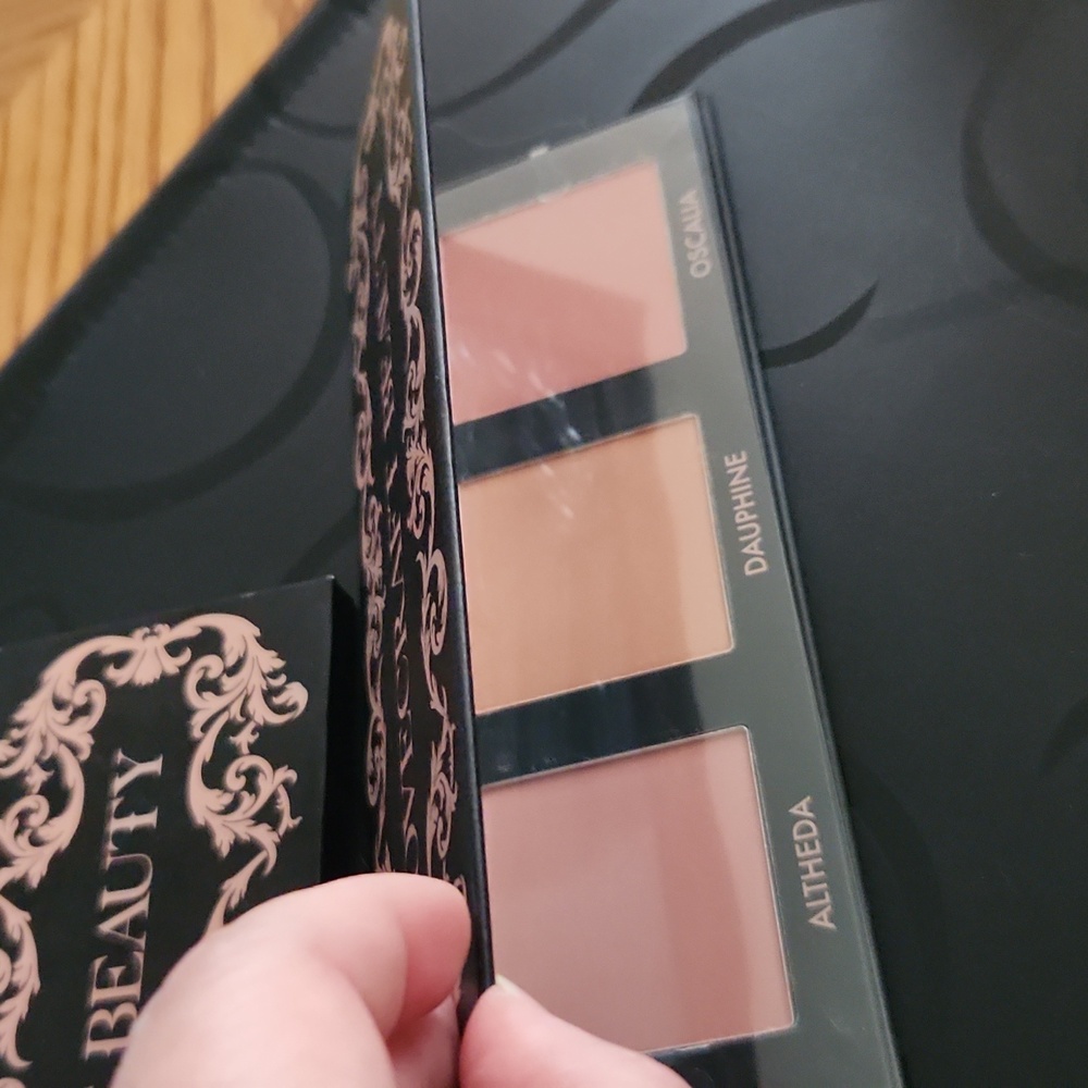 Kaja make up bundle - Picture 4 of 4